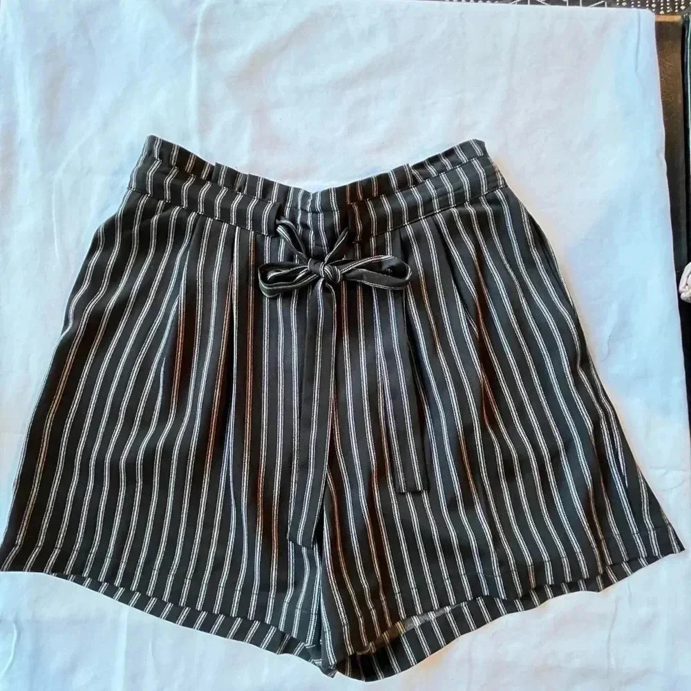 Dr2 Shorts - Medium